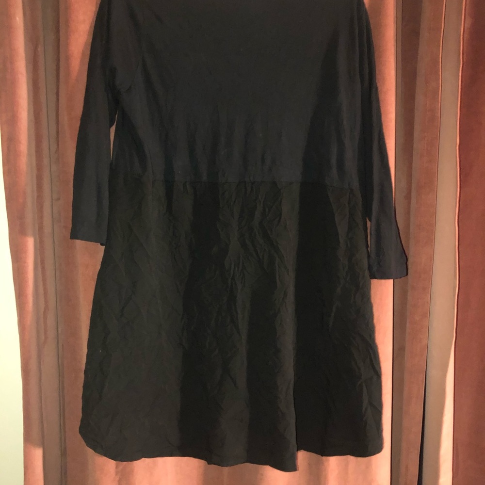 A long casual flared top for leggings